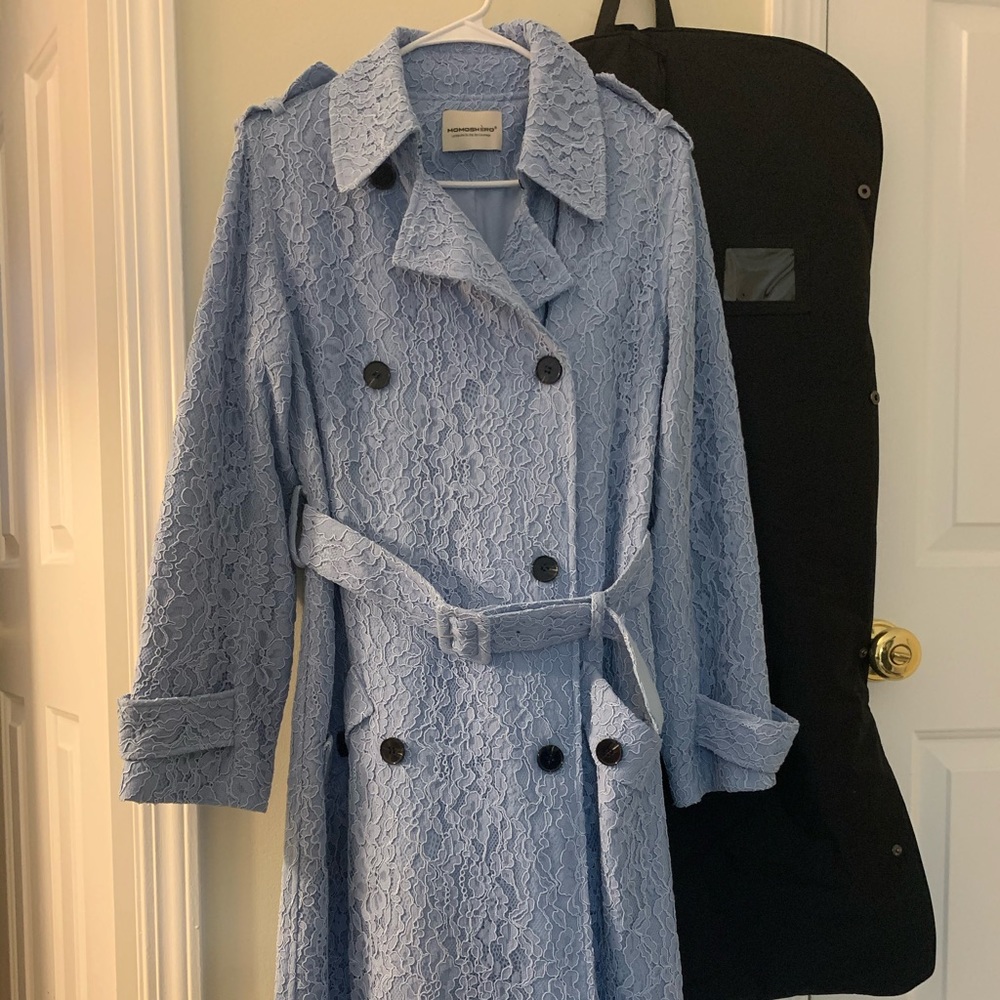Trench coat baby blue lace